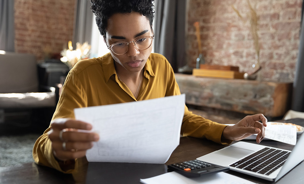 Are you prepared for tax season? Get organized with all the documents you need, know your return options and access free resources to make this process smoother. All the info you need is in our article – read more today!